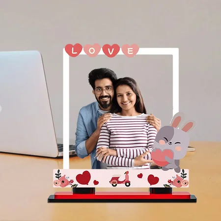 Love Customized Miniature Photo Caricature Stand