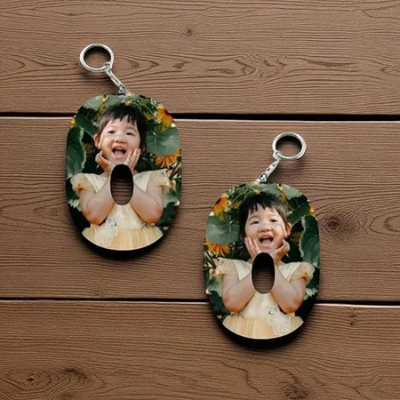 O Alphabet Shape Customized Photo Printed Keychain